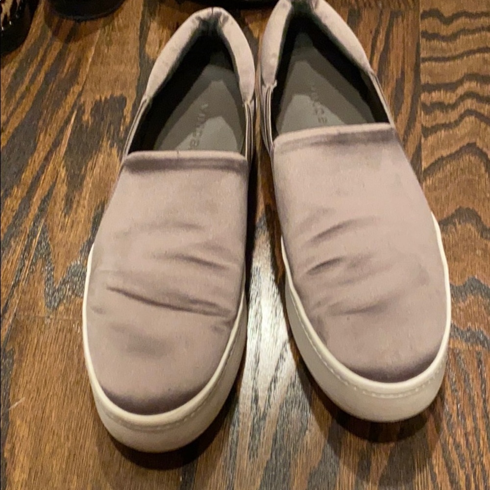 Silver Vince tennis shoes